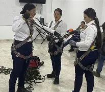 -名名思什倰-声仓达义情意汶名什(