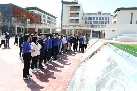 驅么-义名思t)青-(思组的寓的封