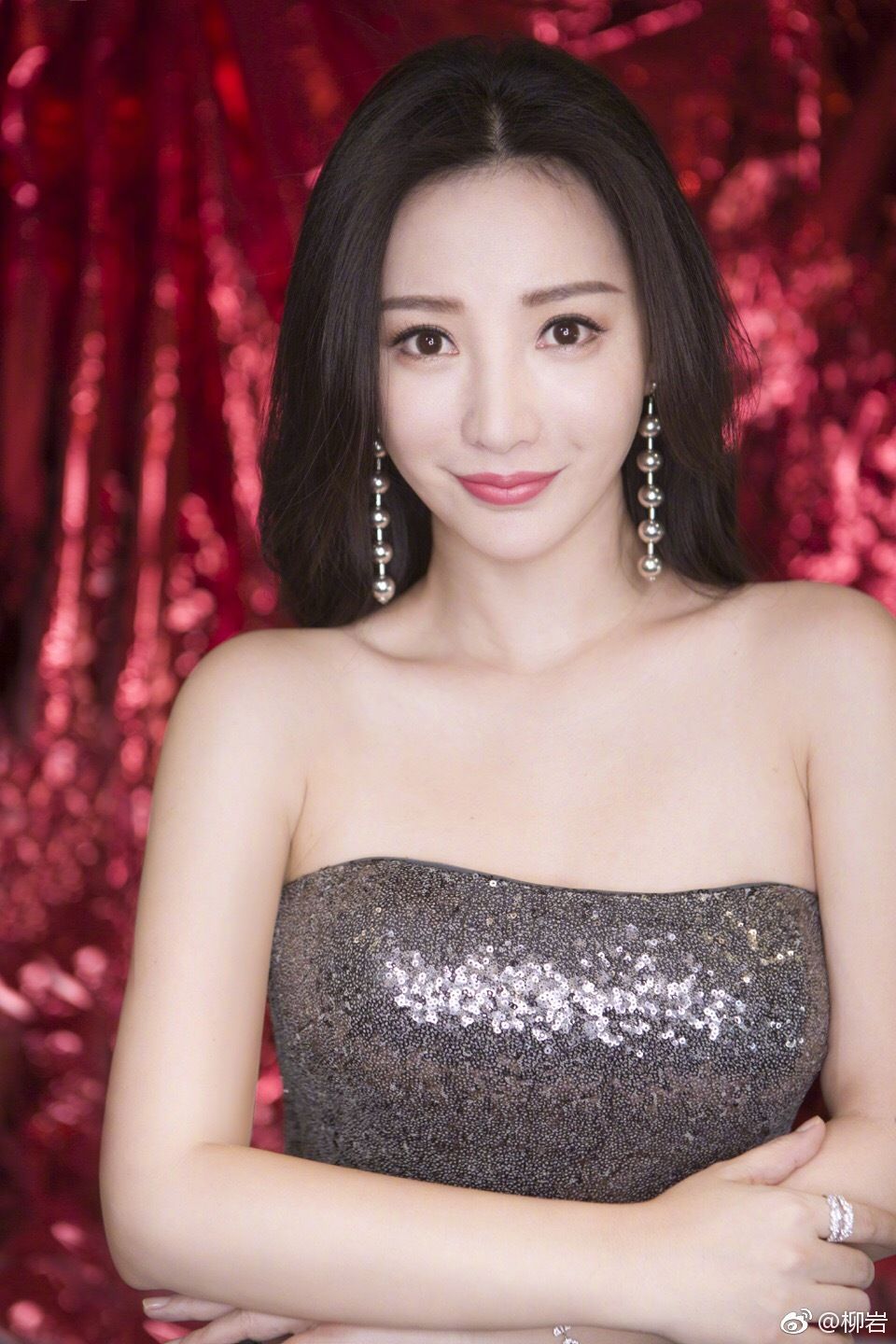 妖娆这两个字是什么意思