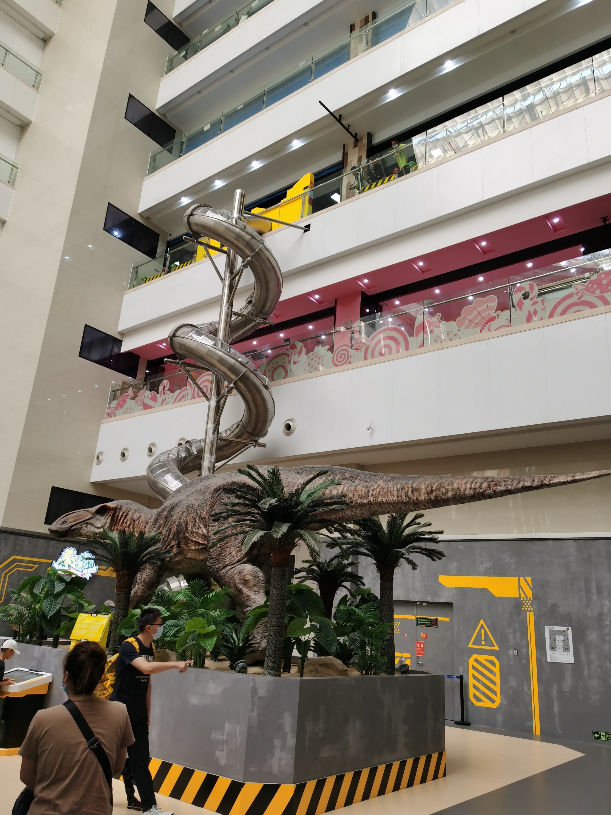 针锋相对的意思